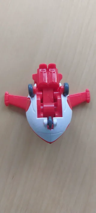 Jett Super Wings Transformable Rojo