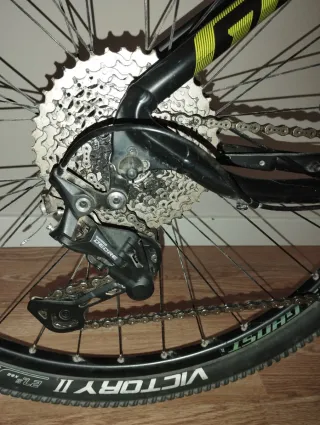 Bicicleta Ghost kato 5 Negra y Verde