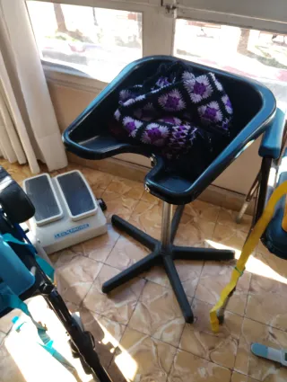 Conjunto de sillas de ruedas y silla urinaria