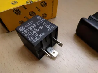 Botón warning y relé VW Golf MK2