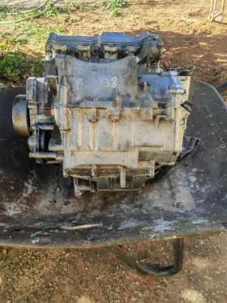 Piezas motor Honda CBR 600 F2