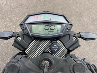 Naked E-BROH GLE 2022 eléctrica Carnet de coche B