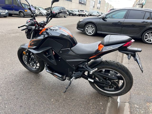 Naked E-BROH GLE 2022 eléctrica Carnet de coche B