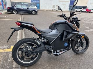 Naked E-BROH GLE 2022 eléctrica Carnet de coche B