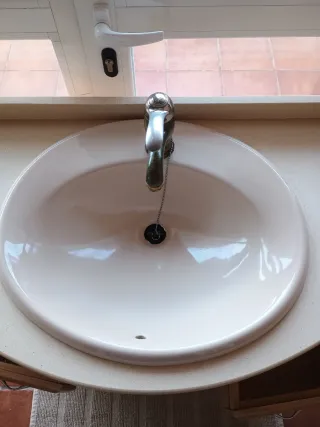 Mueble de baño ,regalo lavabo y grifo