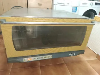 Horno Industrial profesinal UNOX XF185 +2 bandejas
