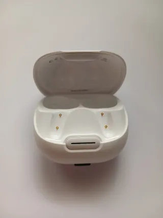 Auriculares Soundcore Plata y Blanco