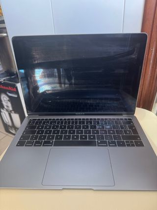 MacBook Air 13 2019 Intel Core i5 8GB RAM