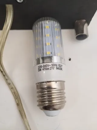 Lámpara de sobremesa  naranja y plateada