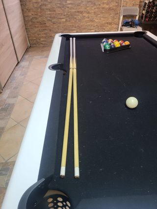 Mesa de billar blanca casi nueva