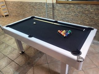 Mesa de billar blanca casi nueva
