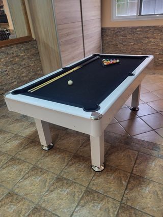 Mesa de billar blanca casi nueva