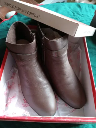 Botines marrones talla 41
