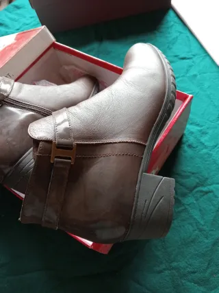 Botines marrones talla 41