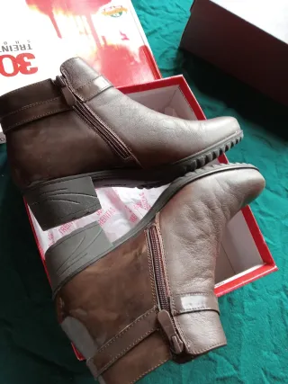 Botines marrones talla 41
