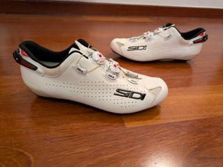 Lote de Zapatillas SIDI SHOT 2 i culote ADIDAS