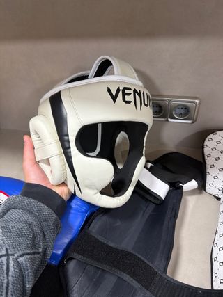 Equipación Muay Thai Fairtex / Twins