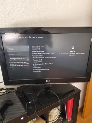 Xbox One 1TB con caja y accesorios