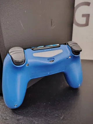 PS4 Slim 1TB Negra + Mando