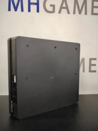 PS4 Slim 1TB Negra + Mando