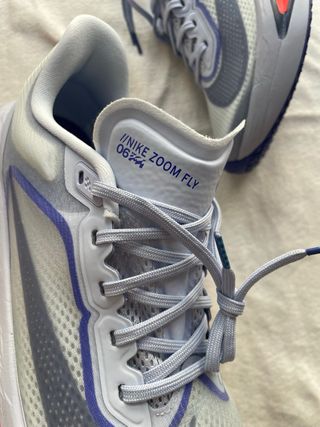 Zapatillas Nike ZoomX Grises y Moradas