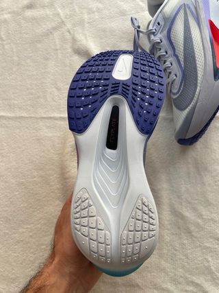 Zapatillas Nike ZoomX Grises y Moradas