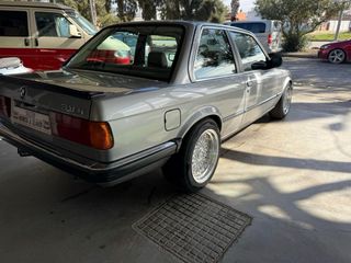 BMW 318i coupe E30