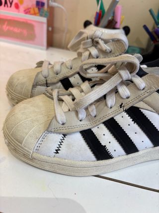 Adidas Zapatillas Beige y Negro