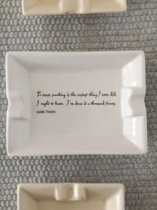 Conjunto de 3 pequenos e originais cinzeiros