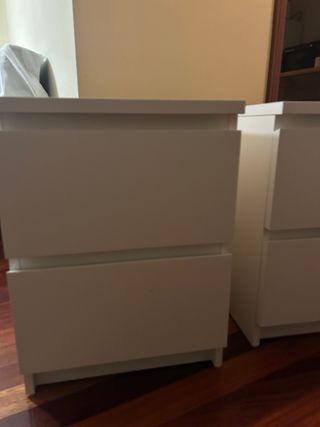 2 Mesitas de noche Ikea blancas