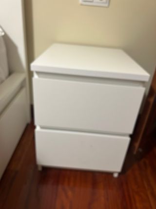 2 Mesitas de noche Ikea blancas