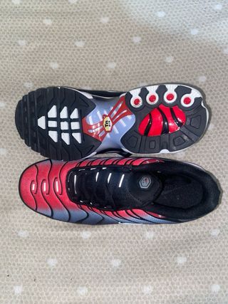 Nike TN Air Max Gris y Rojo
