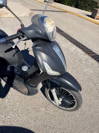Piaggio Beverly Police 2017, 300cc