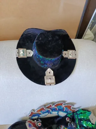 Disfraz completo con sombrero y botas