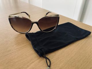 Gafas de sol Dolce & Gabbana Cat Eye Carey Dorado