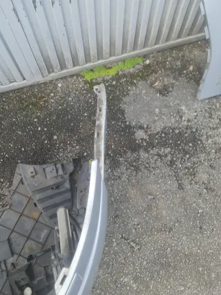 Paragolpes Citroën C4 Picasso con lavafaros