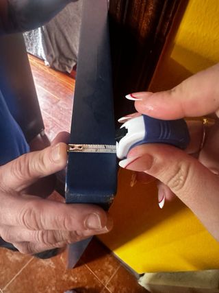 Mesa escritorio azul patas metálicas