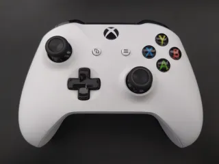 Xbox One X Blanca Nueva 1TB.