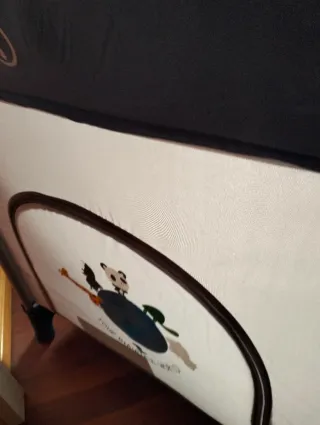 Cuna viaje doble nivel y cambiador marca bbest.