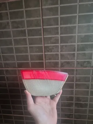 Faro Antiniebla Trasero Ford Focus MK1 Derecho