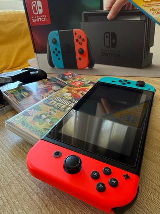Nintendo Switch Azul y Rojo