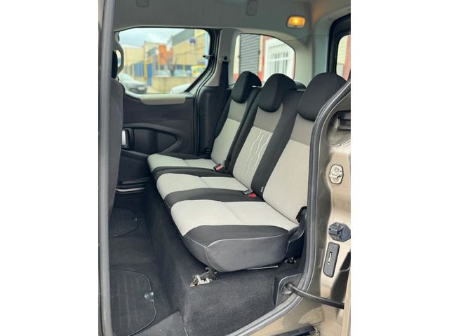 Peugeot Partner Tepee 1.6 e-HDI STT Outdoor 68 kW (92 CV)