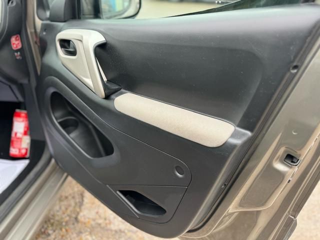 Peugeot Partner Tepee 1.6 e-HDI STT Outdoor 68 kW (92 CV)