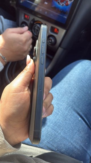 iPhone 15 Pro Max Gris
