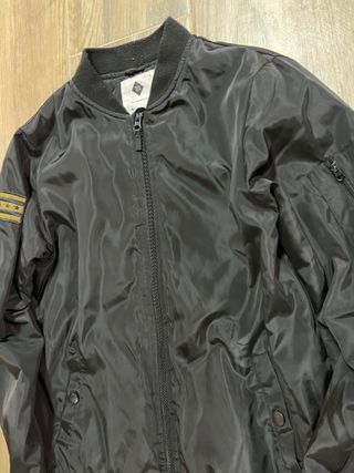 Chaqueta bomber negra niño