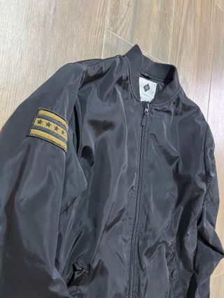 Chaqueta bomber negra niño