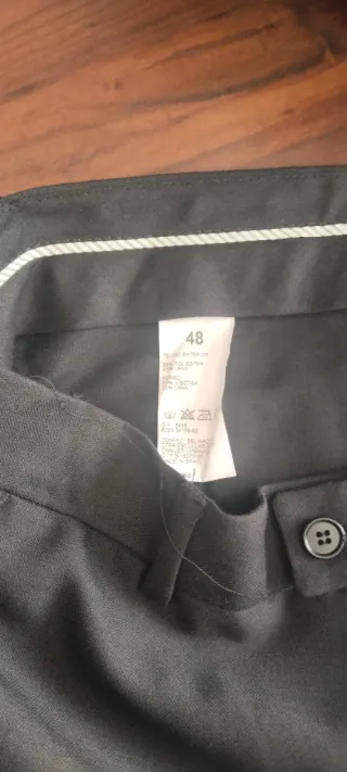 Traje de novio o comunión negro