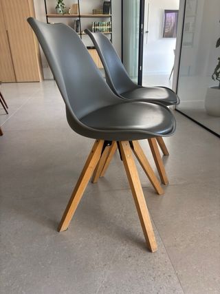 2 Sillas Comedor Grises Patas Madera