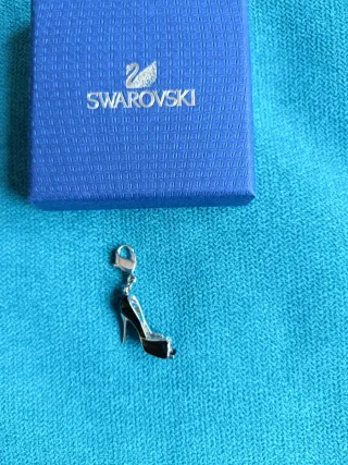 Colgante,charm" Swarovski". Sin usar