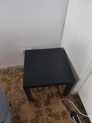 Sofá Cama Gris, mesa comedor, mesita